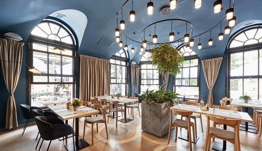 Cafeneaua Veche 9 din București, situată într-o clădire istorică atestată în 1812 – un nou premiu pentru design interior