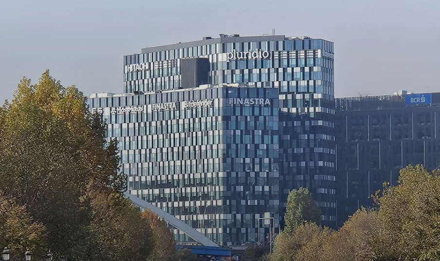 Pluridio, furnizor de soluții software din România, se extinde în Marea Britanie